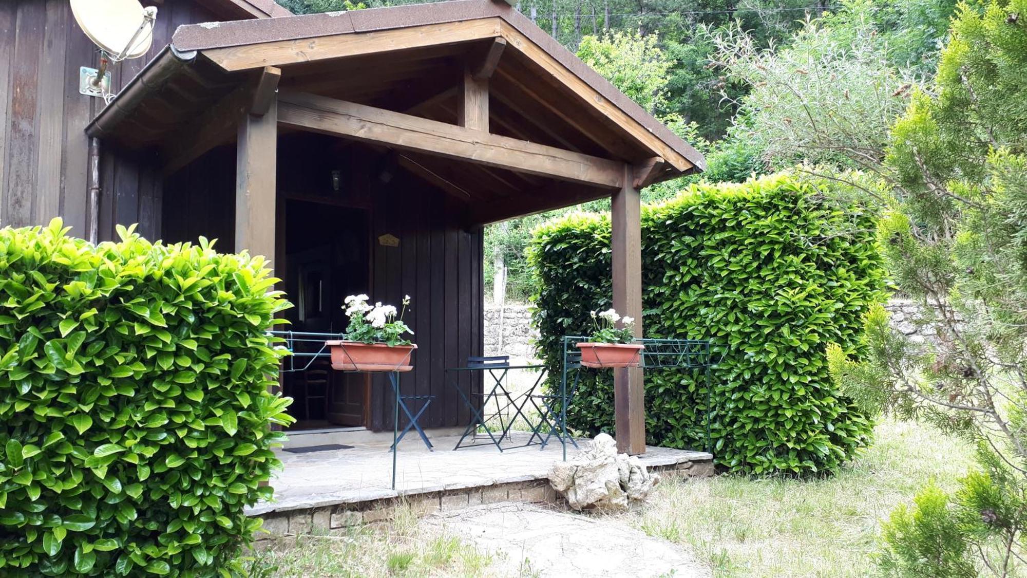 Les Chalets Du Roc Alzon Exterior foto